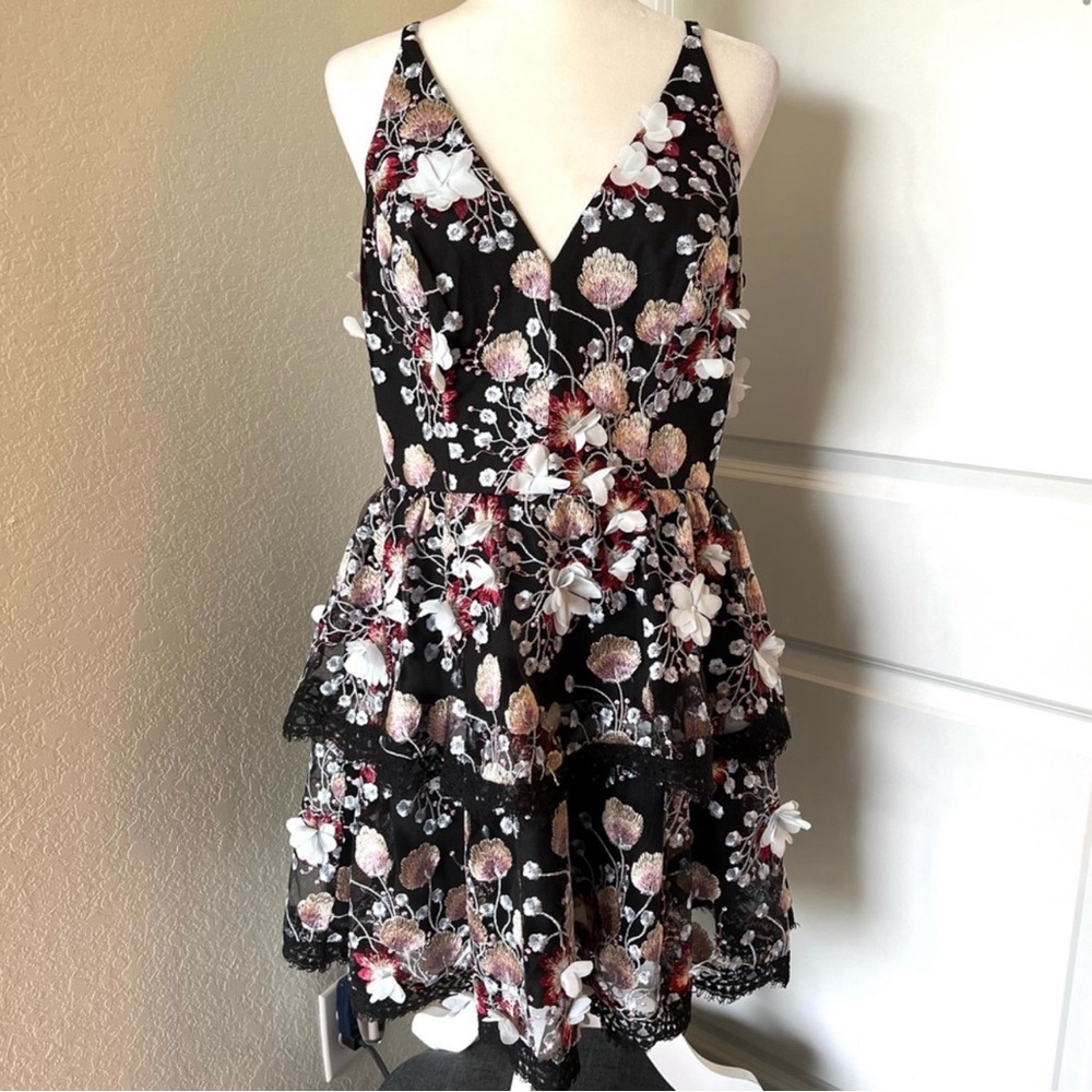 Dress The Population Nellie Floral Open Back Embroidered Cocktail Dress